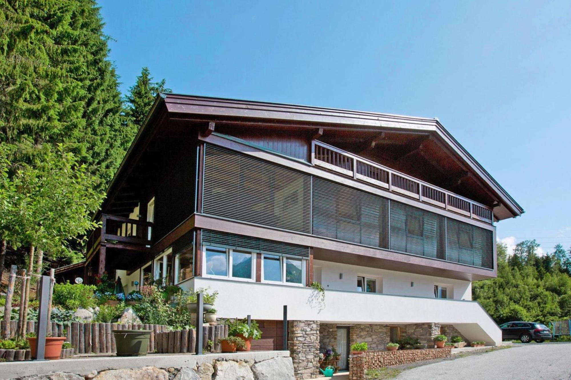 Apartment In Neukirchen With A Balcony Neukirchen am Grossvenediger Exterior photo